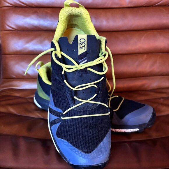 Adidas Terrex 330 Boost - Picture 1 of 5